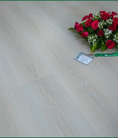 Sàn gỗ Robina 12mm bản nhỏ 